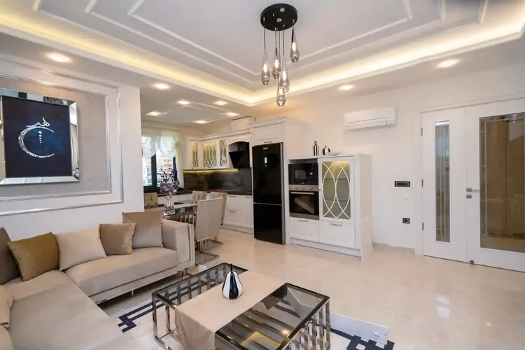 Luxurious Alanya Haven with Stunning Sea Views
