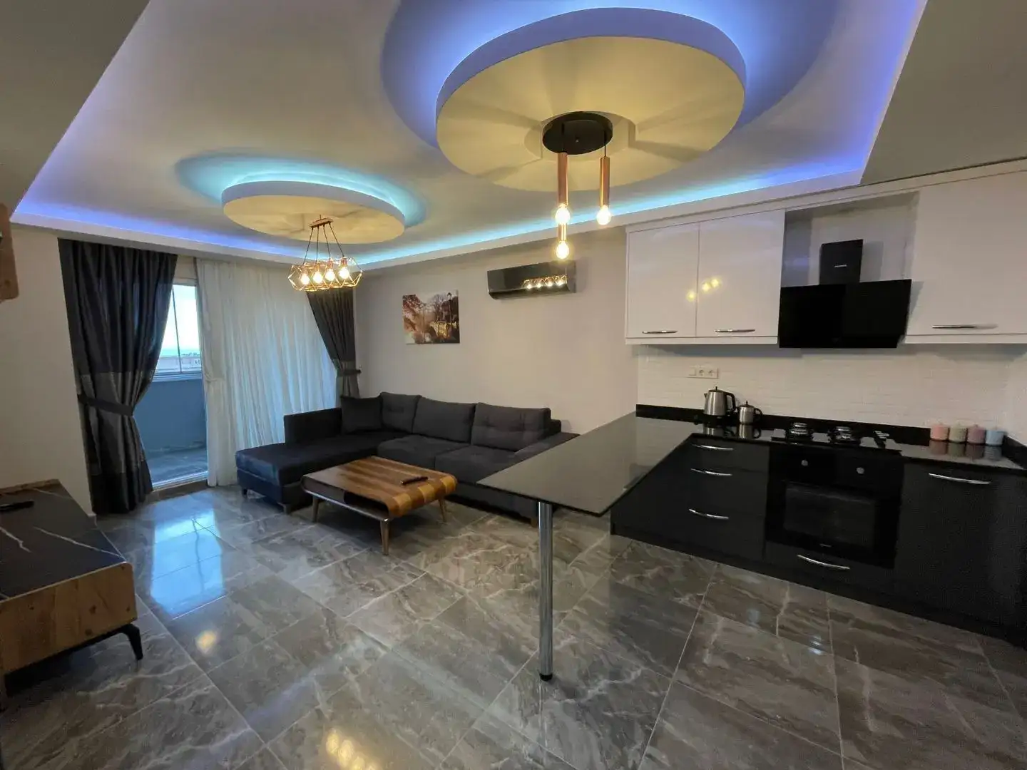 Luxurious Coastal Living in Mahmutlar