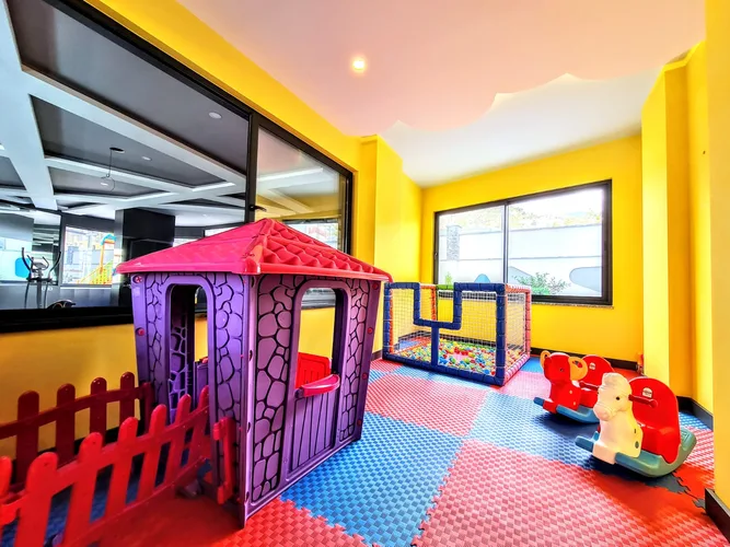 1+1 FURNISHED APARTMENT IN A FULLY ACTIVE COMPLEX IN THE CENTER