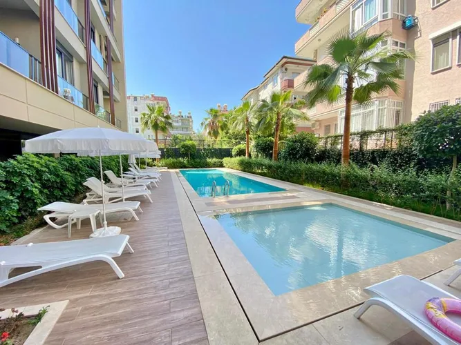 1+1FURNISHED APARTMENT 100 METERS FROM THE SEA IN THE CENTER OF ALANYA