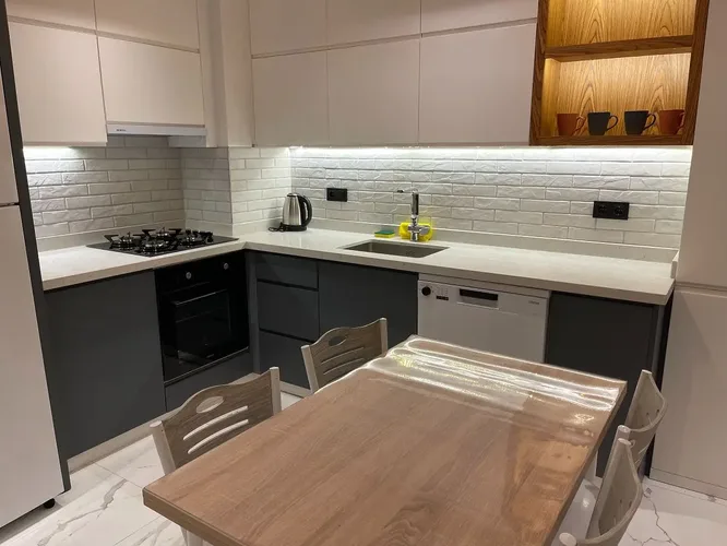 1+1FURNISHED APARTMENT 100 METERS FROM THE SEA IN THE CENTER OF ALANYA