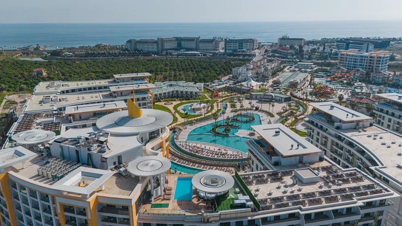 3+1 Apartment For Sale in a Luxury Residential Complex with Amenities