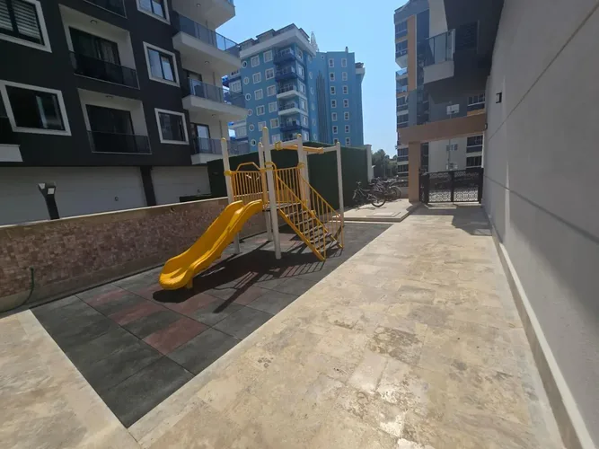 1+1 Apartment with Nature and City Views in Mahmutlar