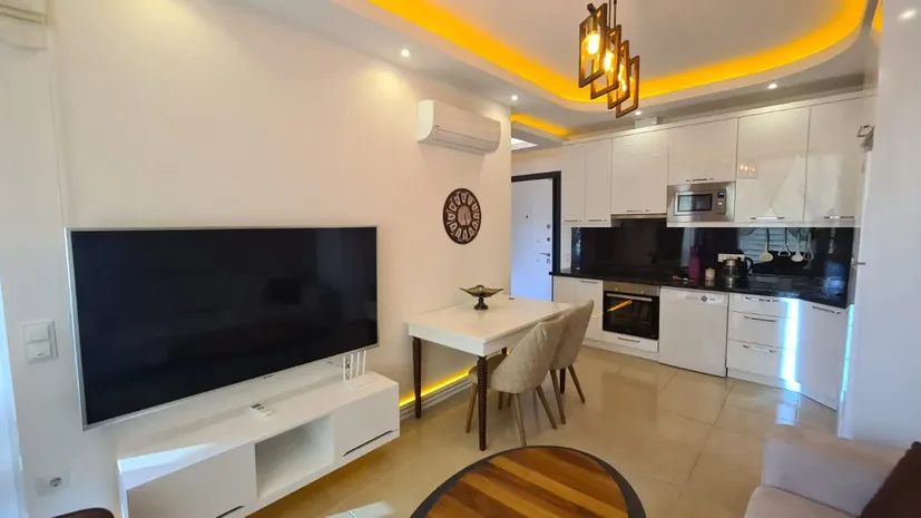 Furnished 1+1 flat 400 Metres From the Sea in Mahmutlar