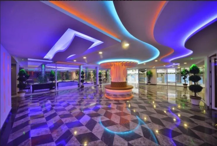 FURNISHED 2+1 APARTMENT IN A LUXURY COMPLEX IN MAHMUTLAR