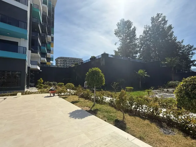 1+1 Apartment in a Fully Equipped Site in the Avsallar Area