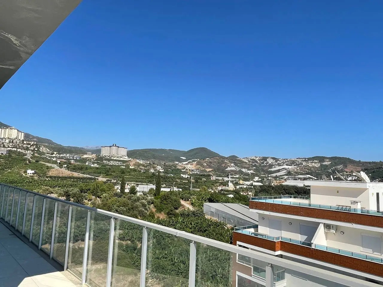 4+1 Duplex Apartment with Magnificent Mountain Views in the Mahmutlar 