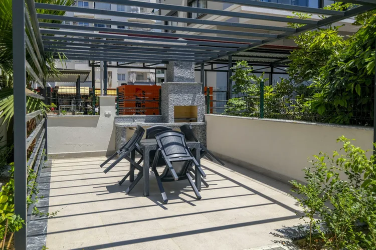 NEW 1+1 APARTMENT IN MAHMUTLAR CENTER