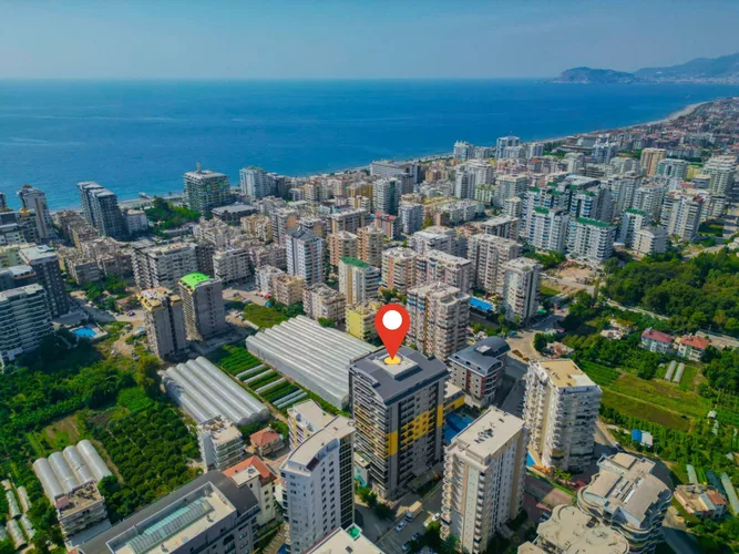 3+1 APARTMENT WITH SEPARATE KITCHEN ON ATATÜRK STREET IN MAHMUTLAR