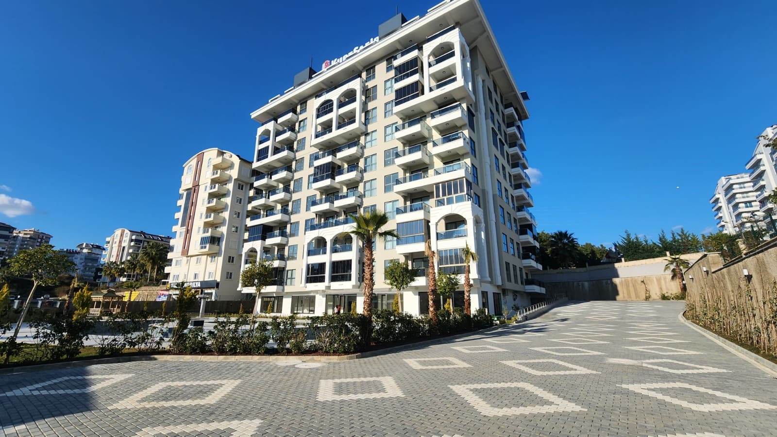 1+1 FULLY FURNISHED APARTMENT IN AVSALLAR ACTIVE COMPLEX