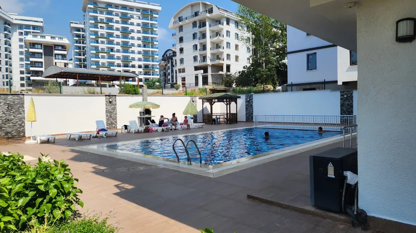 NEW 1+1 FURNISHED APARTMENT IN MAHMUTLAR, ALANYA, CLOSE TO THE SCHOOL