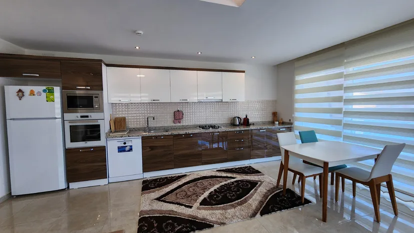 ALANYA MAHMUTLARDA DAĞ MANZARALI 3+1 EŞYALI DAİRE 