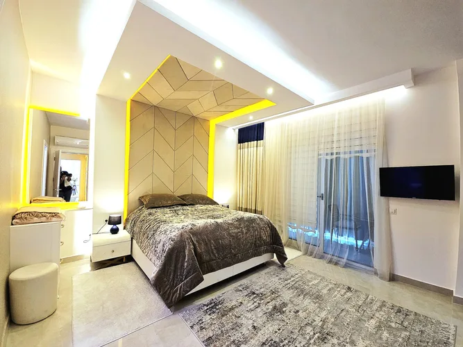 LARGE 2+1 FULLY FURNISHED APARTMENT WITH VIEW IN ALANYA MAHMUTLAR