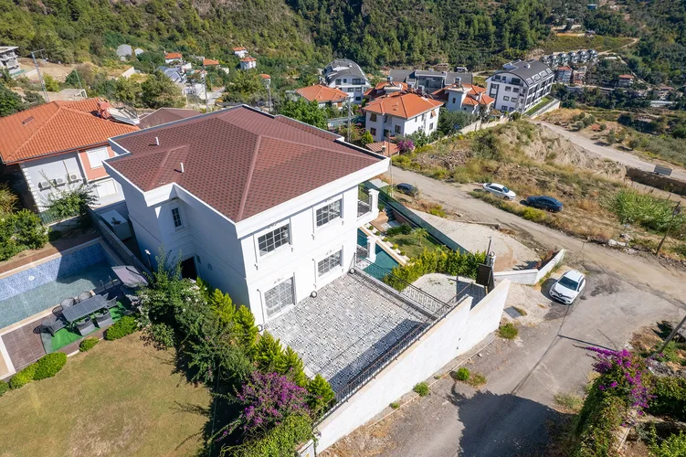 5+1 LUXURY FURNISHED DETACHED VILLA WITH A STUNNING VIEW IN ALANYA