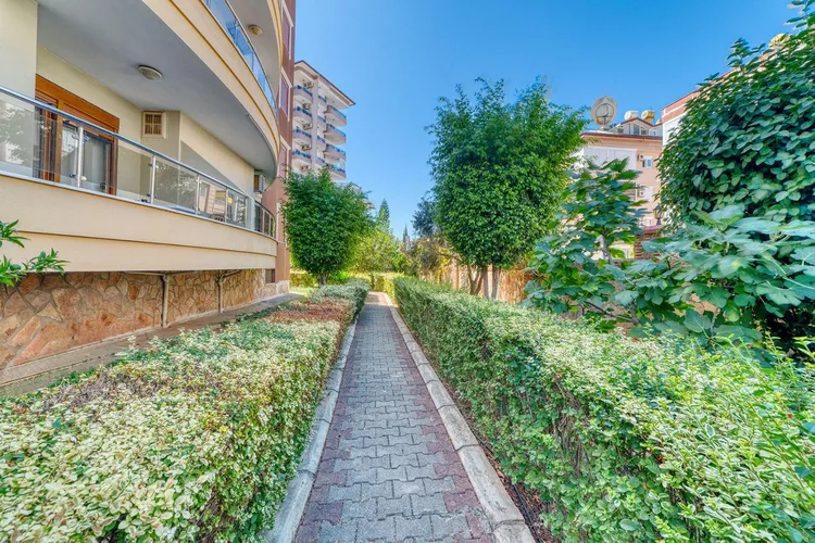 4+1 FURNISHED APARTMENT 700 METERS FROM ALANYA CLEOPATRA BEACH