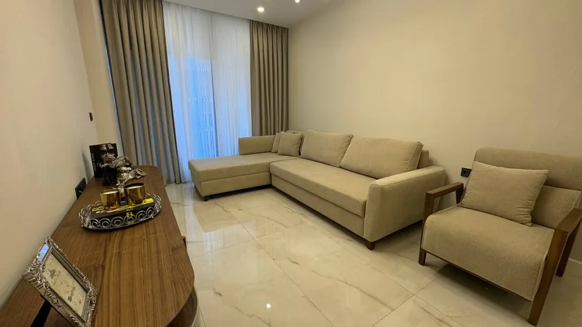 FULLY ACTIVE 1+1 FURNISHED APARTMENT 65m² NEAR THE SEA IN ALANYA