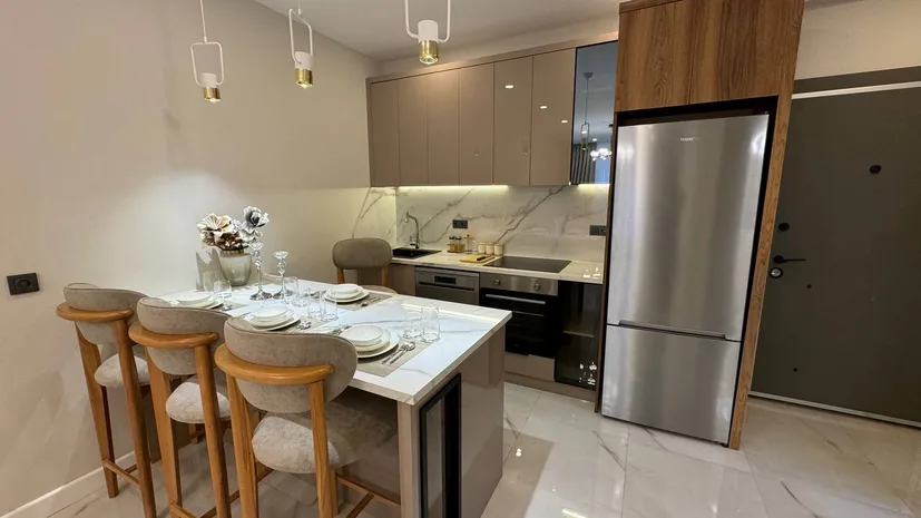 FULLY ACTIVE 1+1 FURNISHED APARTMENT 65m² NEAR THE SEA IN ALANYA