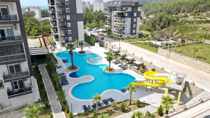 1+1 LUXURY FURNISHED APARTMENT IN AVSALLAR IN A FULLY ACTIVE COMPLEX