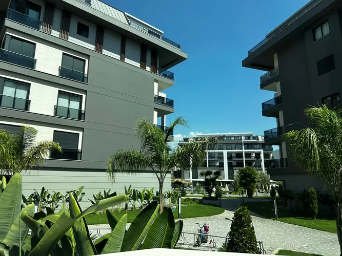 FULLY ACTIVE 3+1 APARTMENT WITH SEPARATE KITCHEN IN A COMPLEX IN OBA