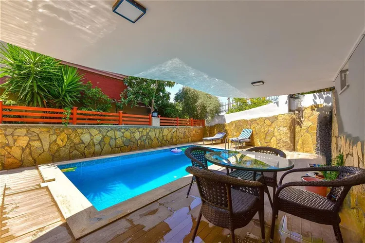 4+2 FURNISHED VILLA IN MAHMUTLAR, CLOSE TO THE RING ROAD