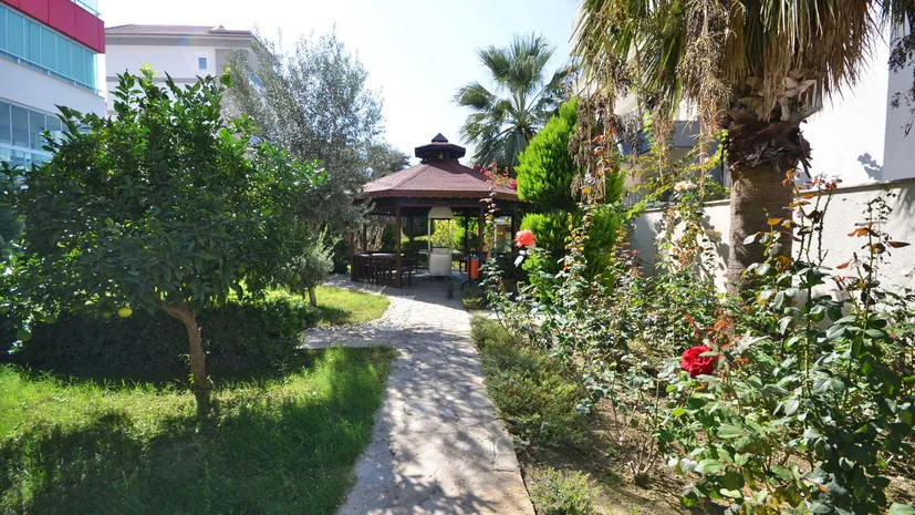 SPACIOUS 1+1 APARTMENT NEAR THE SEA IN ALANYA KESTEL, 65m²