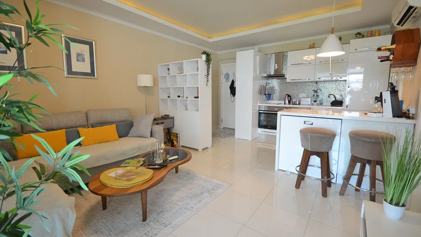 FULLY FURNISHED 1+1 APARTMENT RIGHT ON THE BEACH IN ALANYA KESTEL