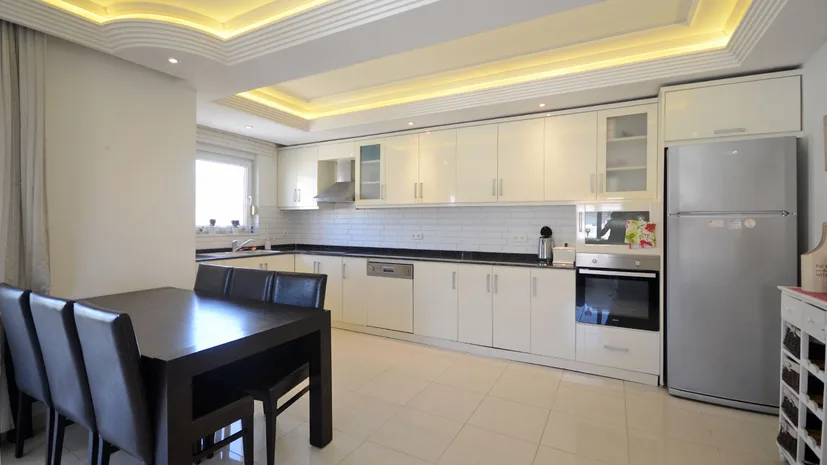 3+1 DUPLEX FURNISHED APARTMENT IN A CENTRAL LOCATION IN ALANYA OBA.