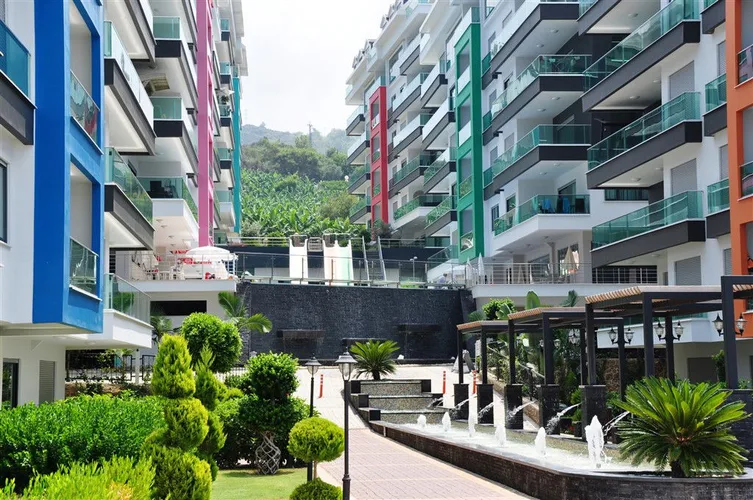 FURNISHED 3+1 DUPLEX APARTMENT RIGHT ON THE BEACH IN KARGICAK, ALANYA.