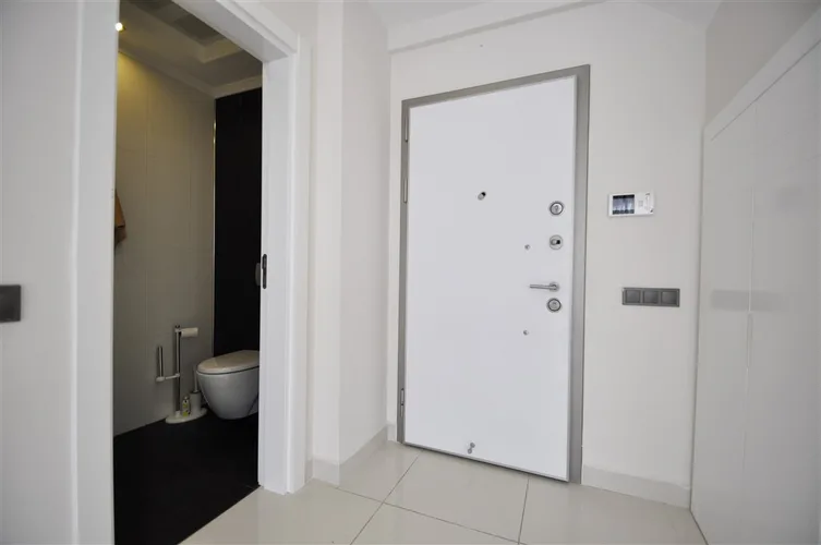 FURNISHED 3+1 DUPLEX APARTMENT RIGHT ON THE BEACH IN KARGICAK, ALANYA.