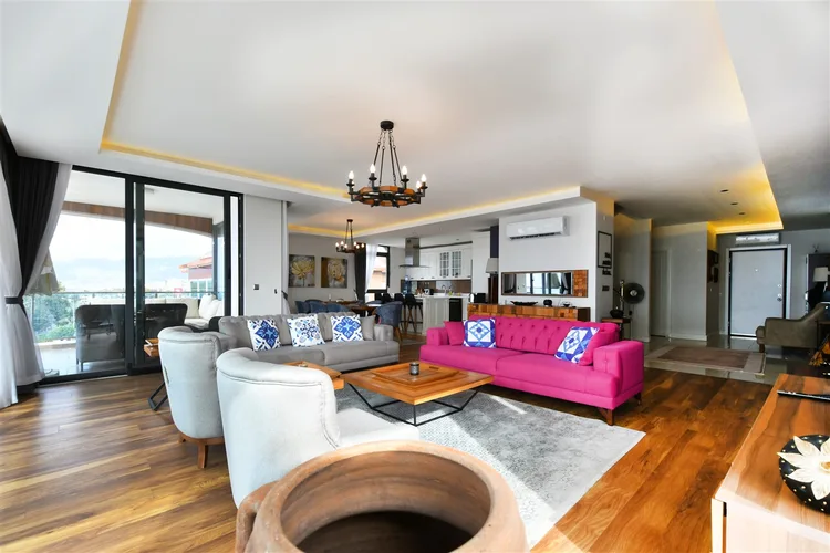 LUXURIOUSLY FURNISHED 4+1 DUPLEX APARTMENT WITH SEA VIEW IN KESTEL.