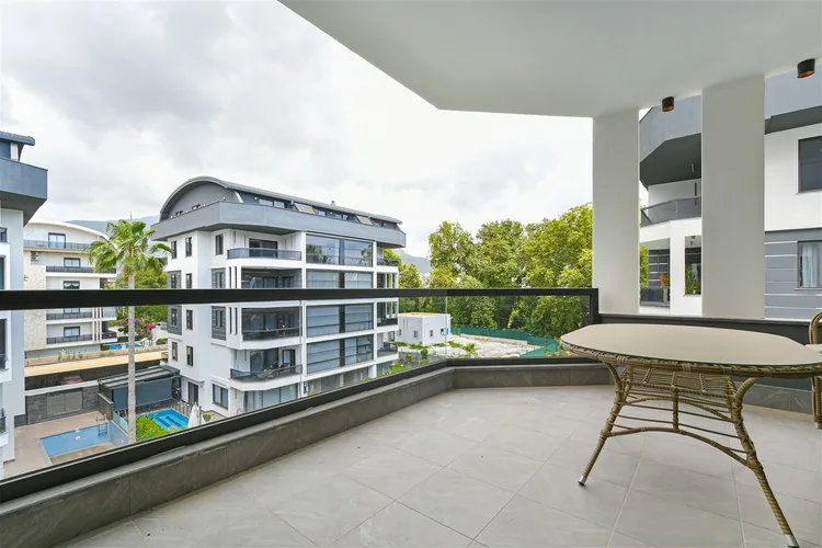 LUXURY FURNISHED 3+1 APARTMENT WITH SEPARATE KITCHEN, 140m² IN OBA