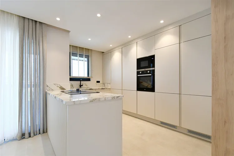 LUXURY FURNISHED 2+1 APARTMENT NEAR THE SEA IN TOSMUR, ALANYA.