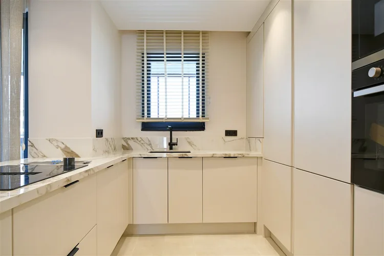 LUXURY FURNISHED 2+1 APARTMENT NEAR THE SEA IN TOSMUR, ALANYA.