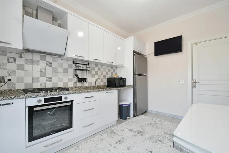 FULLY FURNISHED 2+1 APARTMENT WITH SEPARATE KITCHEN IN ALANYA OBA.