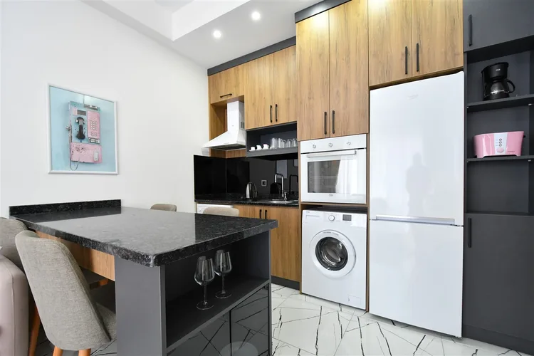 1+1 FURNISHED APARTMENT IN A GATED COMMUNITY IN ALANYA OBA.