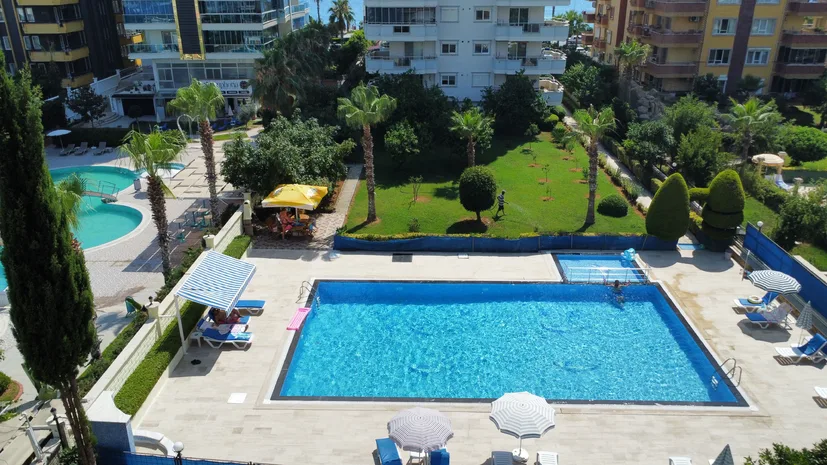 BEACHFRONT 3+1 DUPLEX APARTMENT WITH PRIVATE SAUNA IN MAHMUTLAR, 180 m²