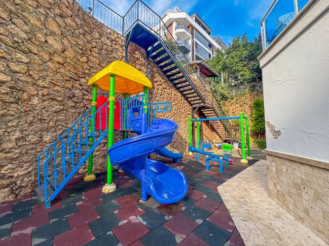 SPACIOUS FURNISHED 1+1 APARTMENT IN ALANYA TOSMUR