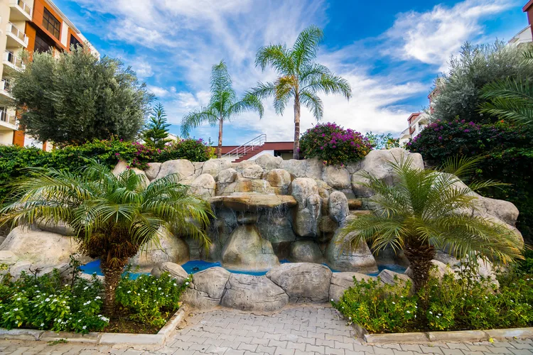 FOR SALE FURNISHED 2+1 APARTMENT IN A RESIDENTIAL COMPLEX IN AVSALLAR