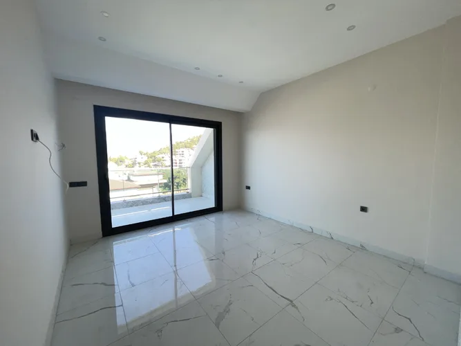 UNIQUE CITY AND SEA VIEW 3+1 DUPLEX APARTMENT IN ALANYA KARGICAK