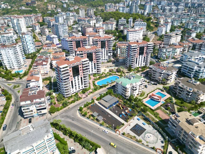 FURNISHED 4+1 APARTMENT WITH SEPARATE KITCHEN IN ALANYA OBA CENTER