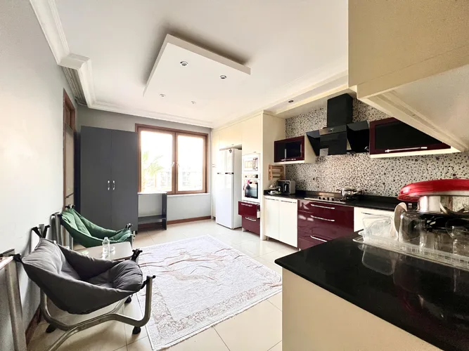 FURNISHED 4+1 APARTMENT WITH SEPARATE KITCHEN IN ALANYA OBA CENTER