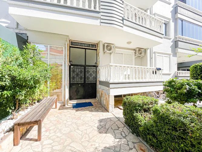 FURNISHED 2+1 APARTMENT WITHIN WALKING DISTANCE TO THE SEA IN ALANYA OBA