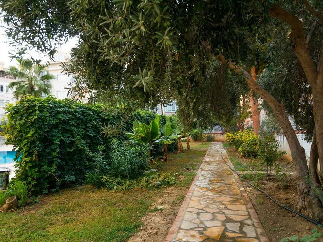 FURNISHED 1+1 APARTMENT WITH MOUNTAIN VIEW IN ALANYA CENTER