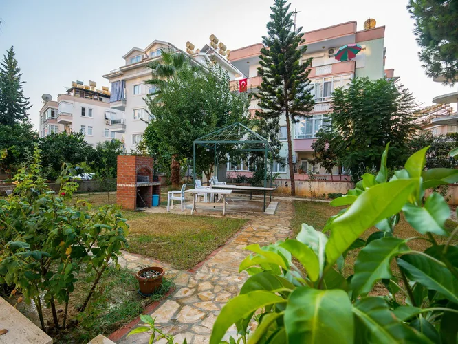 FURNISHED 1+1 APARTMENT WITH MOUNTAIN VIEW IN ALANYA CENTER