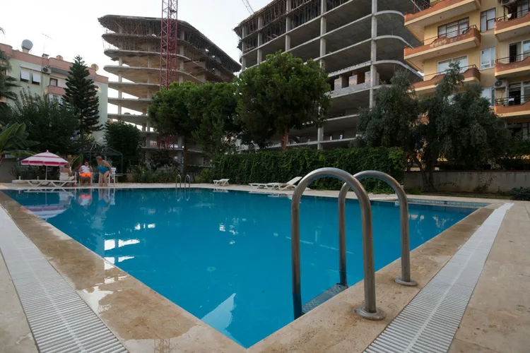 FURNISHED 1+1 APARTMENT WITH MOUNTAIN VIEW IN ALANYA CENTER