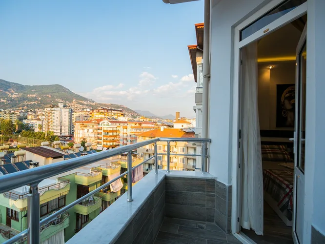 FURNISHED 1+1 APARTMENT WITH MOUNTAIN VIEW IN ALANYA CENTER