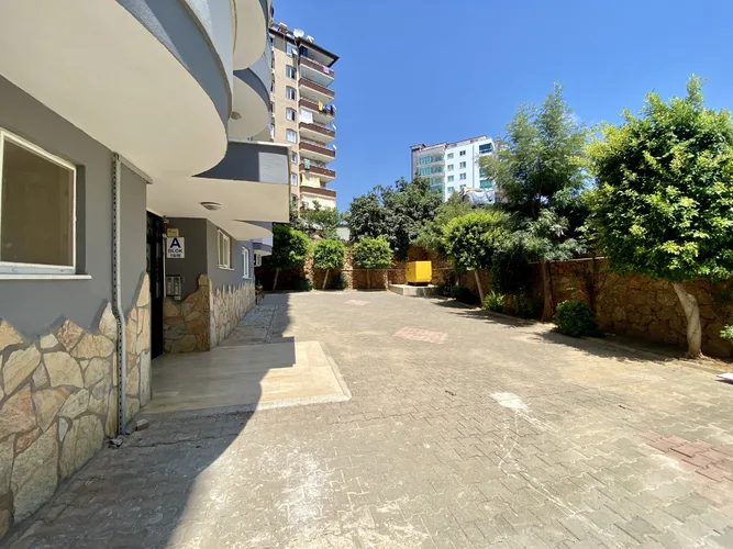FURNISHED 2+1 APARTMENT IN THE CENTER OF ALANYA TOSMUR