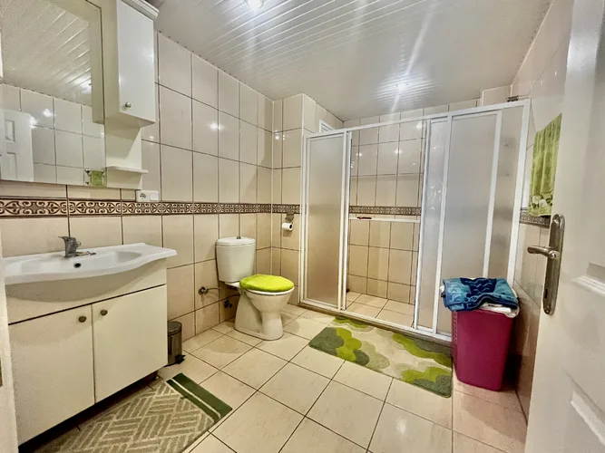 FURNISHED 2+1 APARTMENT IN THE CENTER OF ALANYA TOSMUR