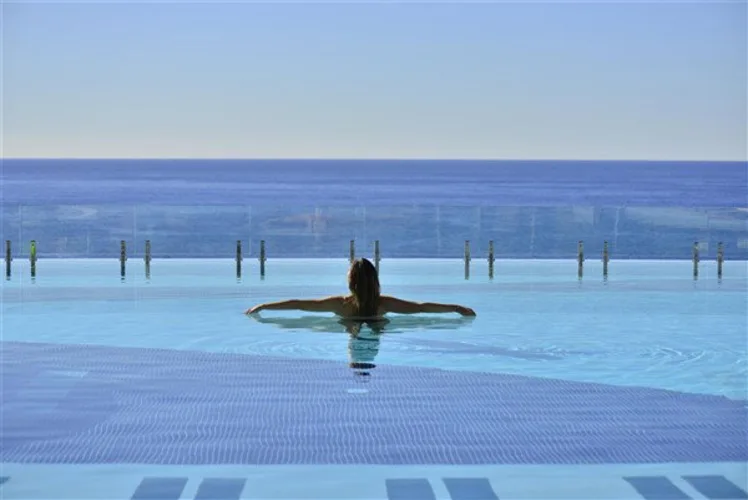 LUXURY 1+1 APARTMENT WITH STUNNING SEA VIEW IN ALANYA KONAKLI