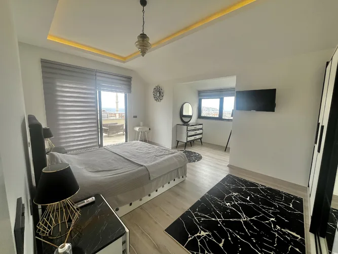FURNISHED 2+1 DUPLEX APARTMENT WITH CASTLE AND SEA VIEW IN ALANYA